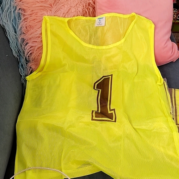 Set 1-12 of practice jerseys.  New in bag.  Size Large - Picture 1 of 6